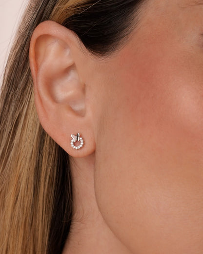 Arete Butterfly Halo 7,1 mm — Plata 925