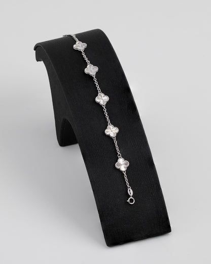 Clover Bracelet 1.2 cm 18 Cms - silver
