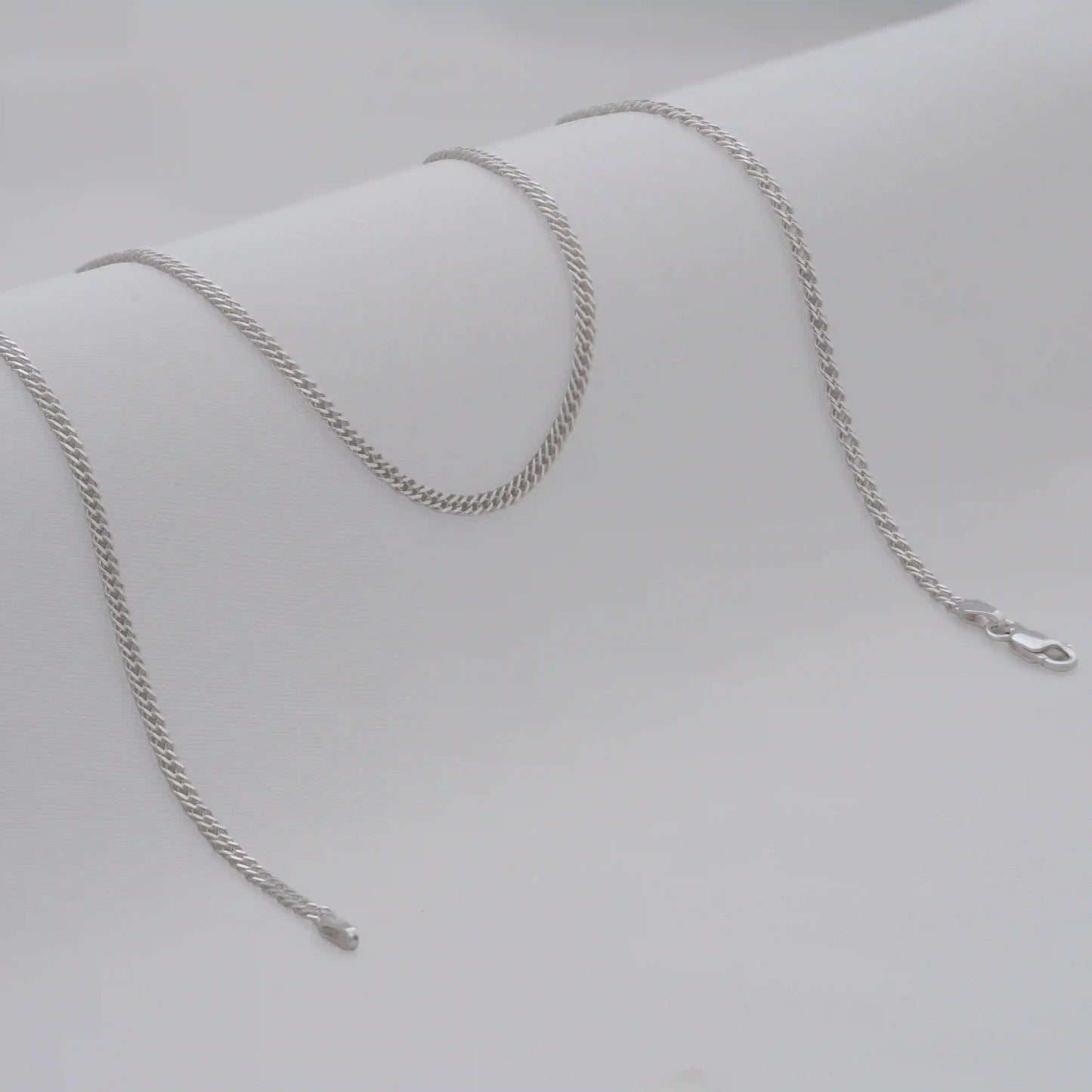 Cadena Cubana Cruzada en plata 2,4 mm 45 Cms